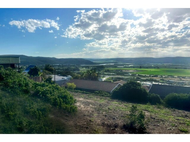 <!--[if BLOCK]><![endif]--> 16  Meiringspoort Avenue, Klein Brakrivier, Groot Brakrivier <!--[if ENDBLOCK]><![endif]-->